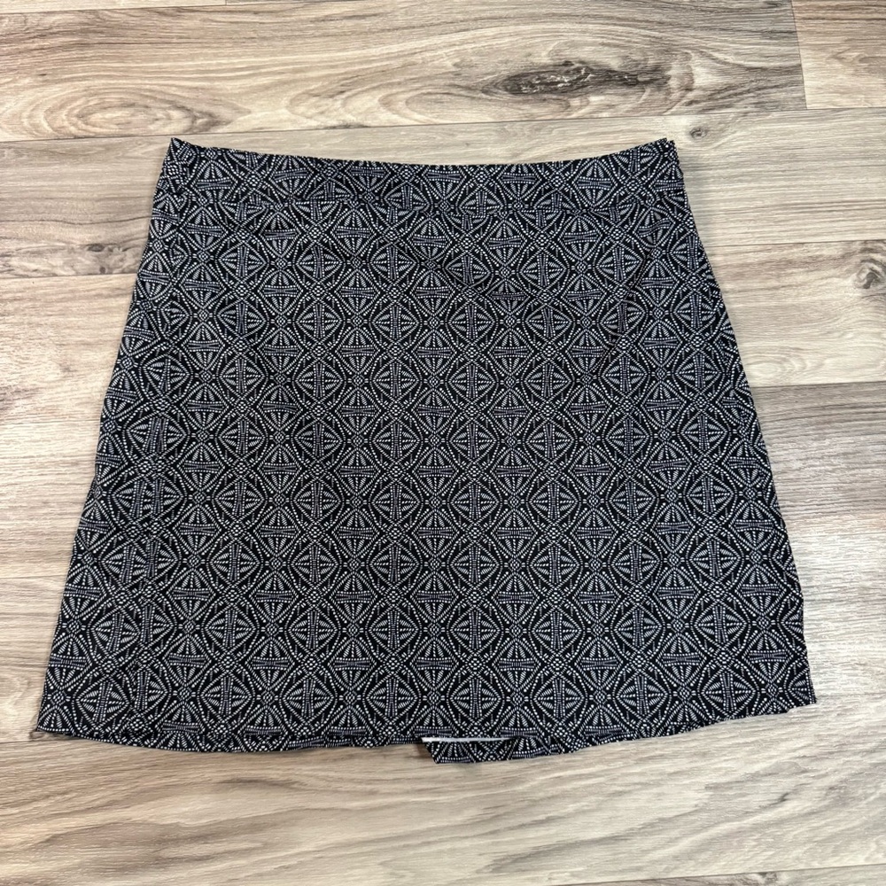 Rip Skirt Hawaii Wrap Skirt in Black Pearl Batik Size Large